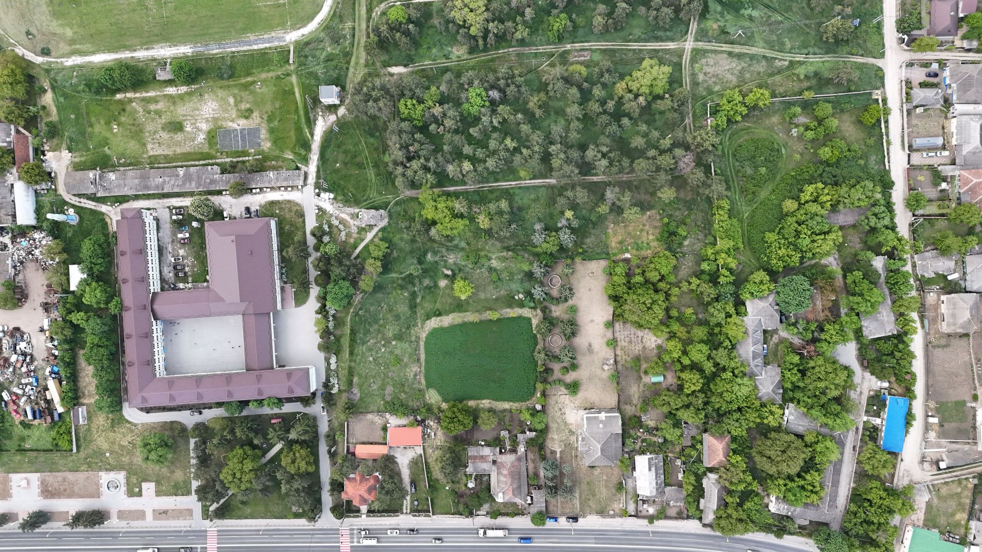 Spre vânzare I Teren pentru construcții I 21,22ari
Prima linie I s. Peresecina - Poză 4