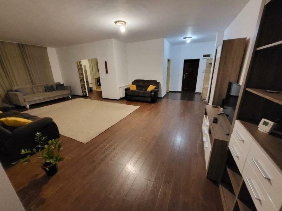 AP. 3 CAMERE  - 113 MP UTILI, PET-FRIENDLY, PARCARE, CENTRALA TERMICA - Poză 2