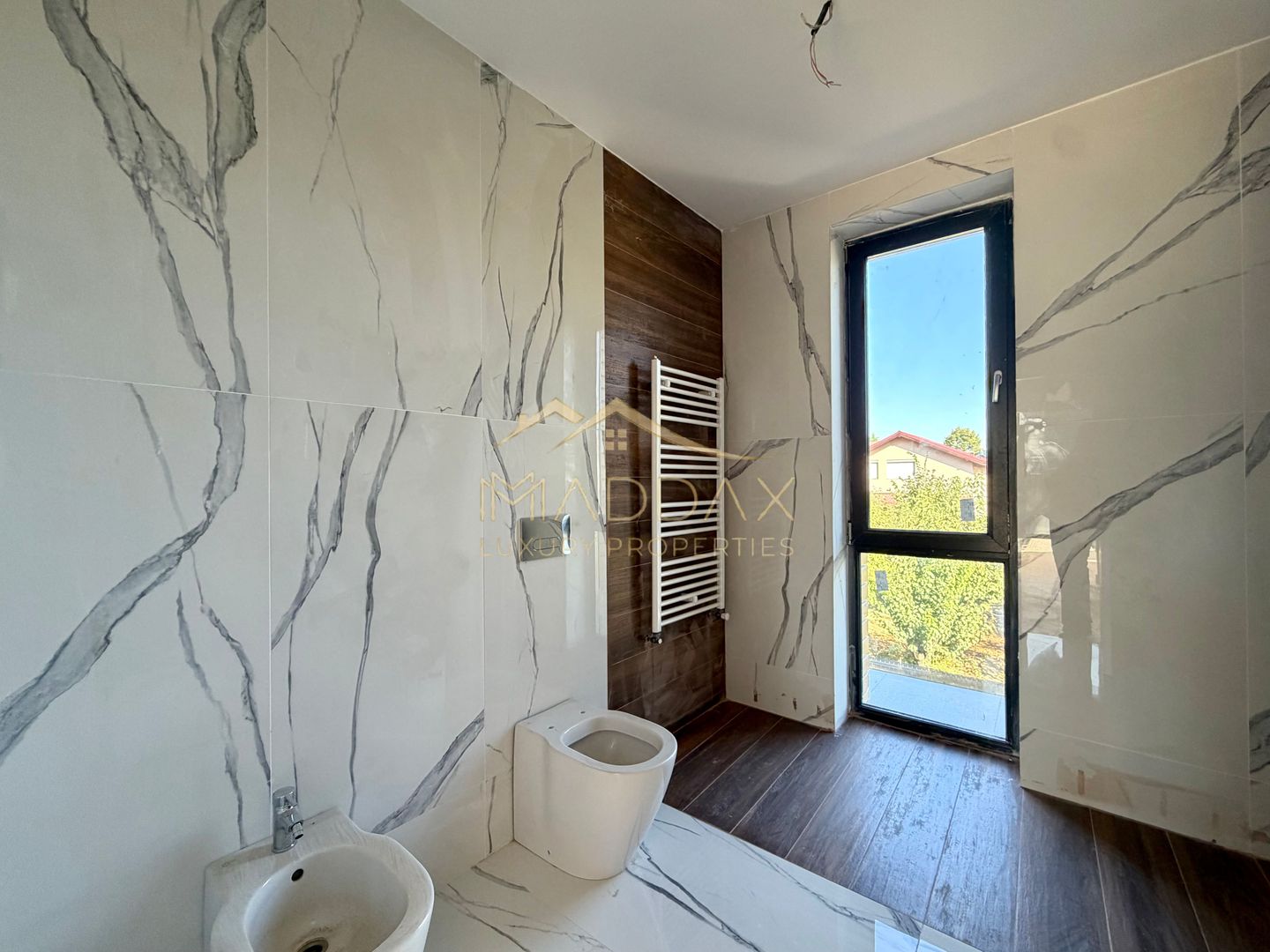 Vila Mediteraneana P+1E // 5 camere / 136 mp utili /garaj / Tunari - Poză 34