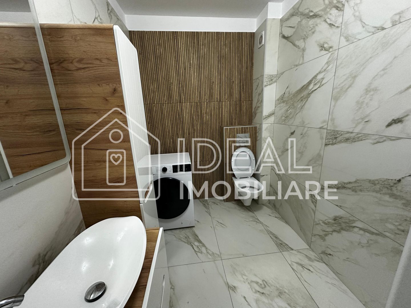 Apartament cu 3 camere și balcon de vânzare ,în zona Doamna Stanca - Poză 9