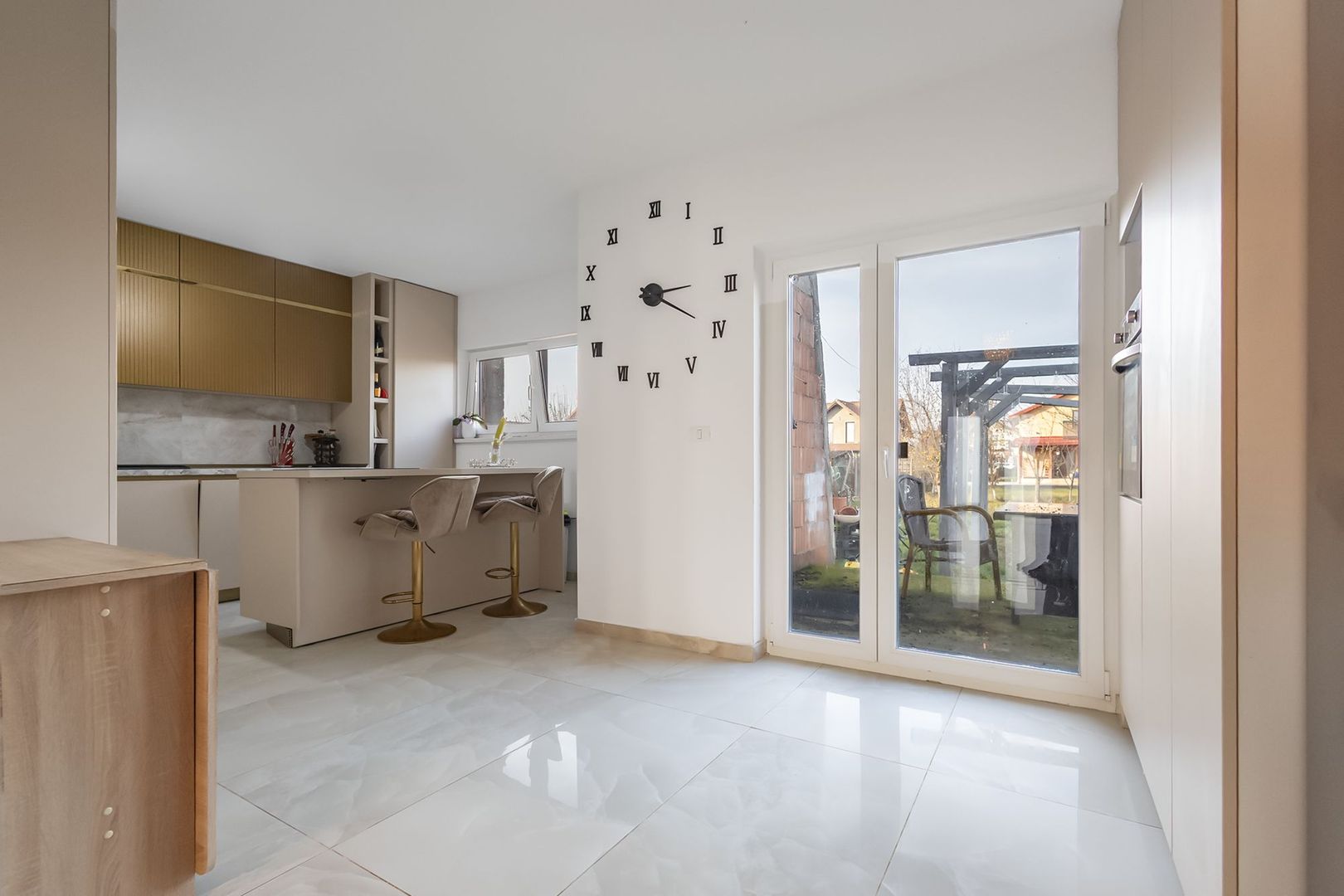 Casa 5 camere | Finisaje deosebite | Mobilata + Utilata | Dudestii Noi - Poză 3