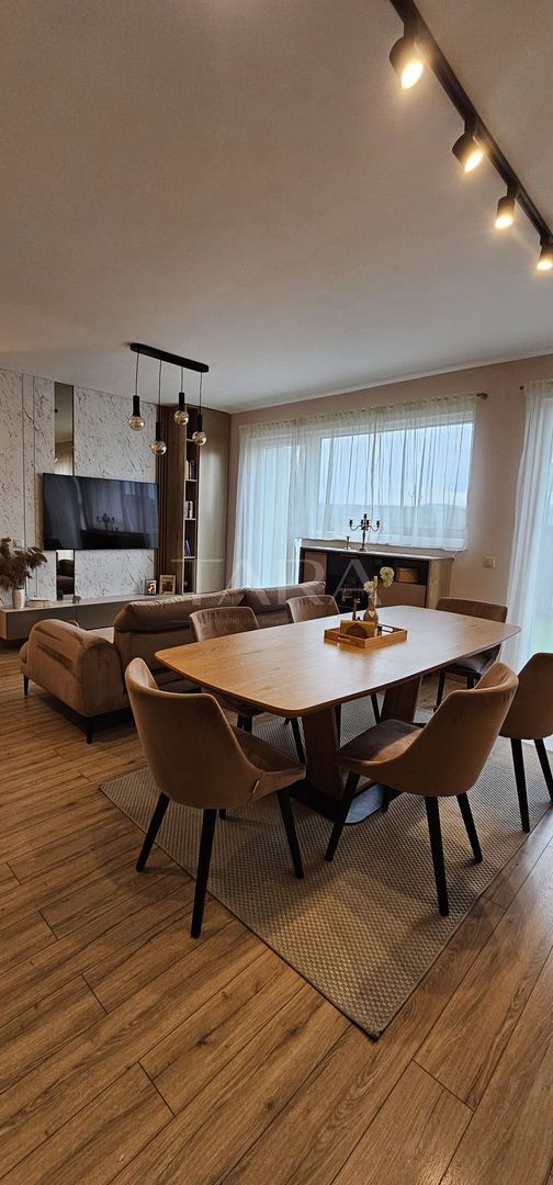 Apartament tip penthouse în zona Petrom Baciu, terasa 59 mp. - Poză 2