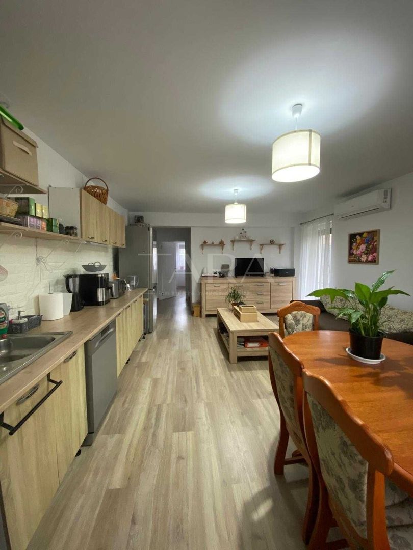 Apartament 3 camere decomandate – grădină proprie, zonă liniștită. - Poză 1