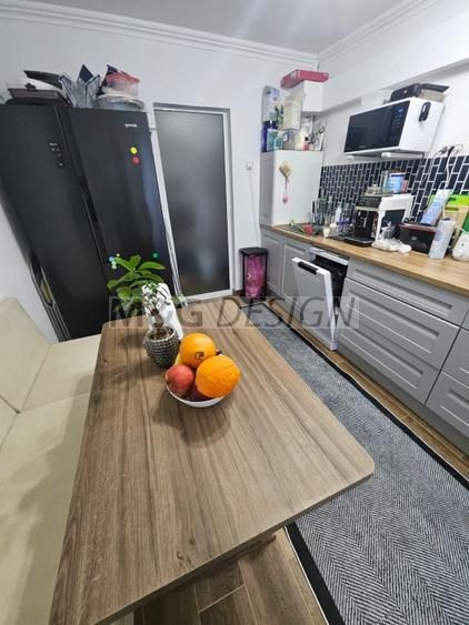 Vand apartament 3 cam, zona Lipovei - Poză 4