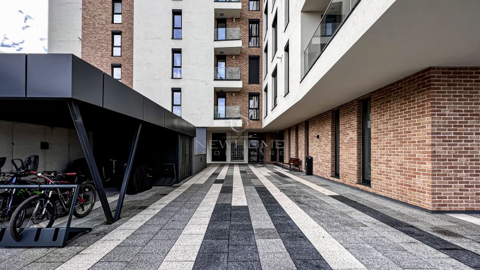 Apartament 2 camere 66 mp, zona Central - Poză 15