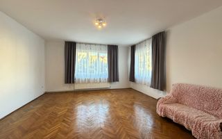 Casa individuala cu curte disponibila pentru vanzare, situata in zona centrala - Poză 19