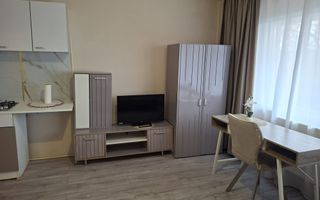 Gardoniera Tatarasi foarte aproape de Piata Chirila - Poză 1