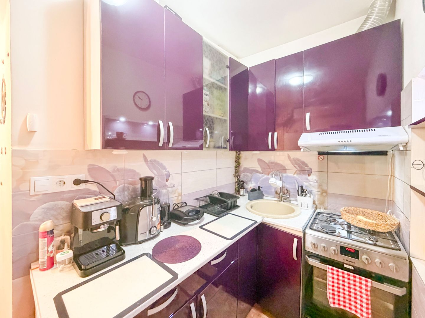 Casă de vânzare 2 camere  Mansarda + Pivnița - Belvedere - Poză 12