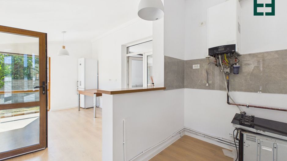Casă cu 5 camere - Zona Dumbrăvița - Timișoara - Poză 6