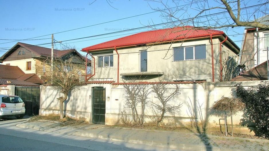 BUFTEA - central, vila D+P+E la pret de apartament - Poză 1