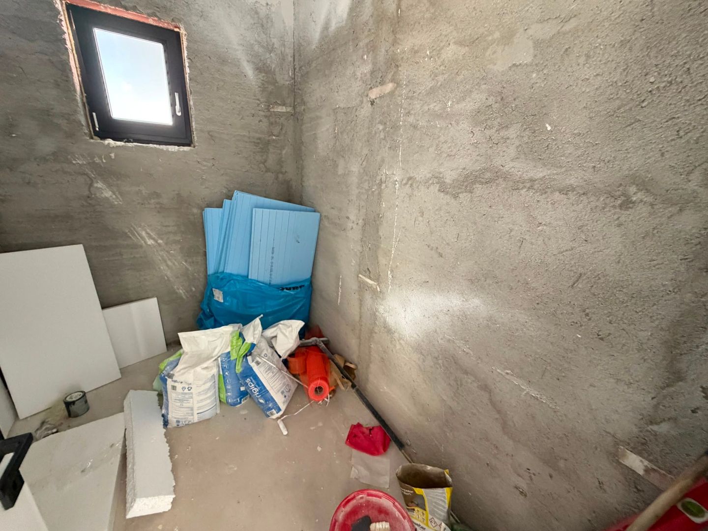 CASA INDIVIDUALA- 4 CAMERE, TOATE UTILITATILE, TEREN 350 MP, COMIS 0% - Poză 5