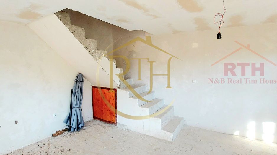 Casa de vânzare la gri plus teren in Chisoda. - Poză 13
