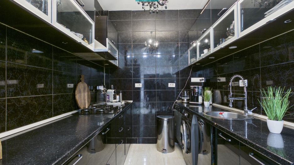 Apartament cu 4 camere – Zona Centrală - Poză 13