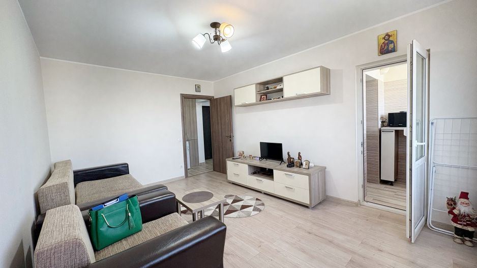 Garsonieră decomandata Titan – 1 Decembrie 1918, renovată, mobilata - Poză 2