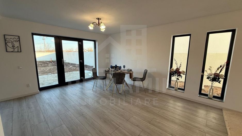 Casa Moderna-Lux-La cheie-Mobilata-Utilata-Model deosebit-Libera - Poză 5