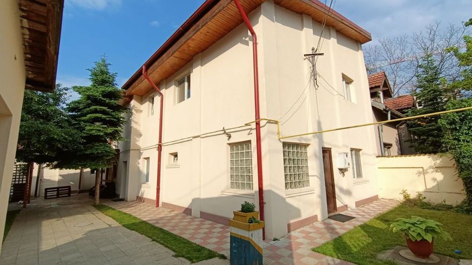 Casa 250mp 7 camere - Militari str. Orsova - Poză 1