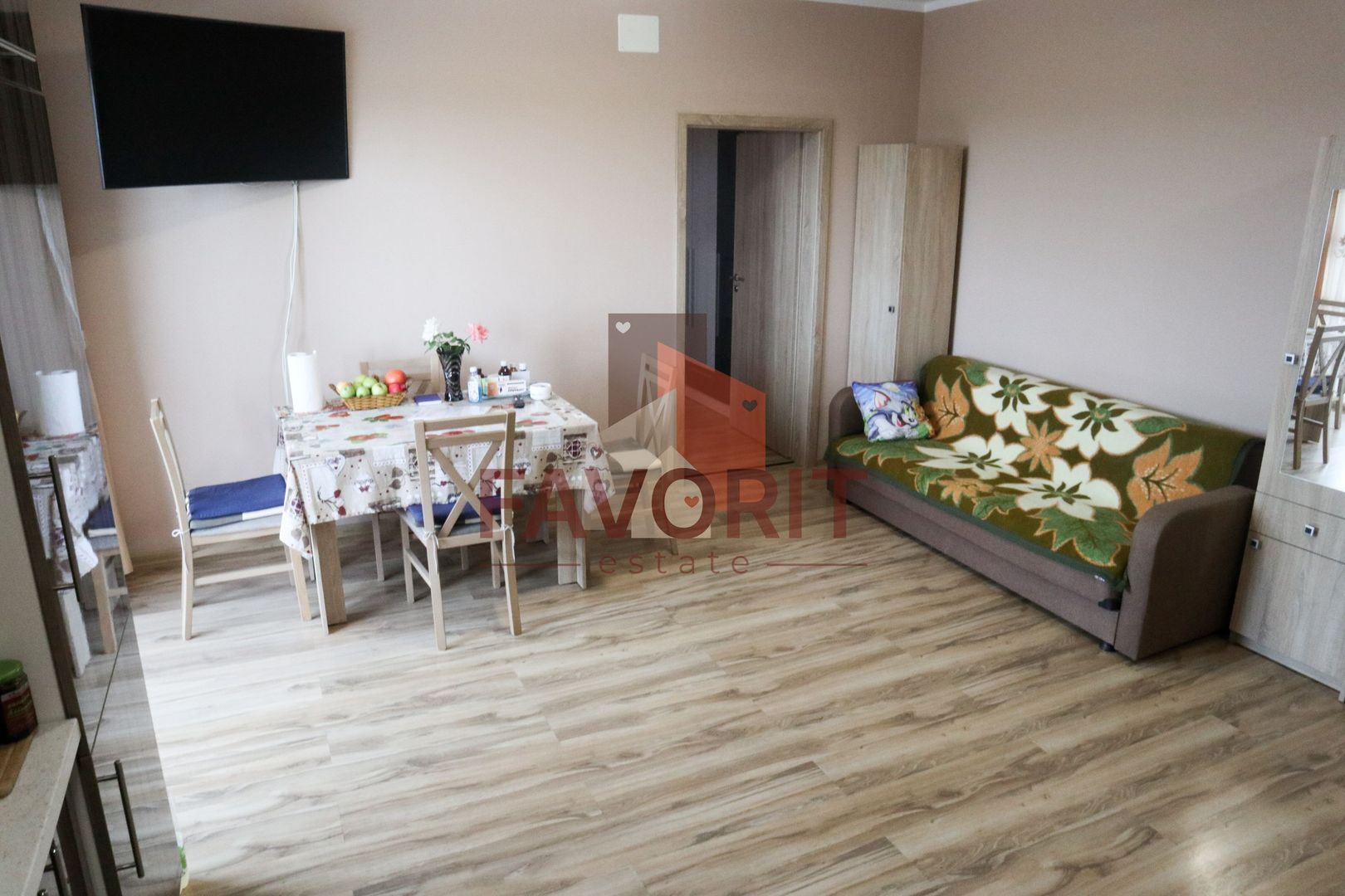 Bloc nou. Zona Buziasului . Langa noul stadion - Poză 3