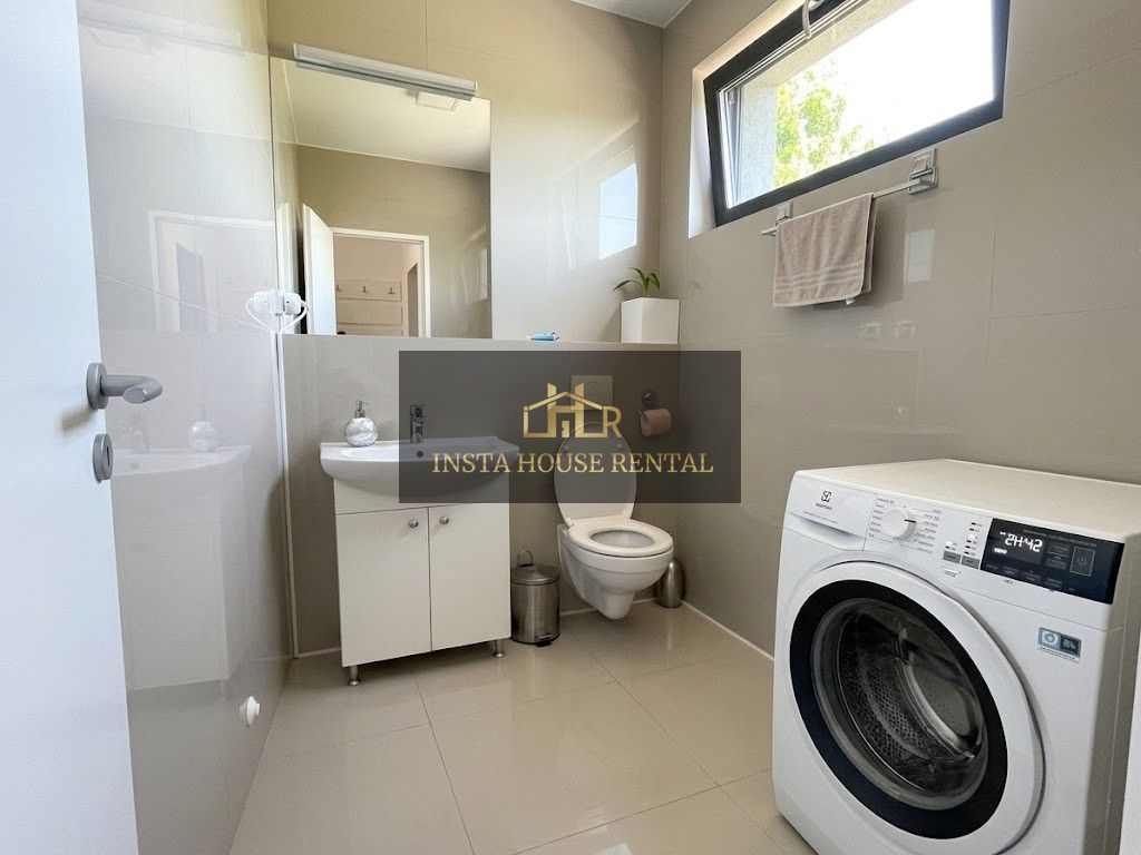 Vila 4 camere Pipera/Tunari *parcare 2 + terasa si gradina* - Poză 11