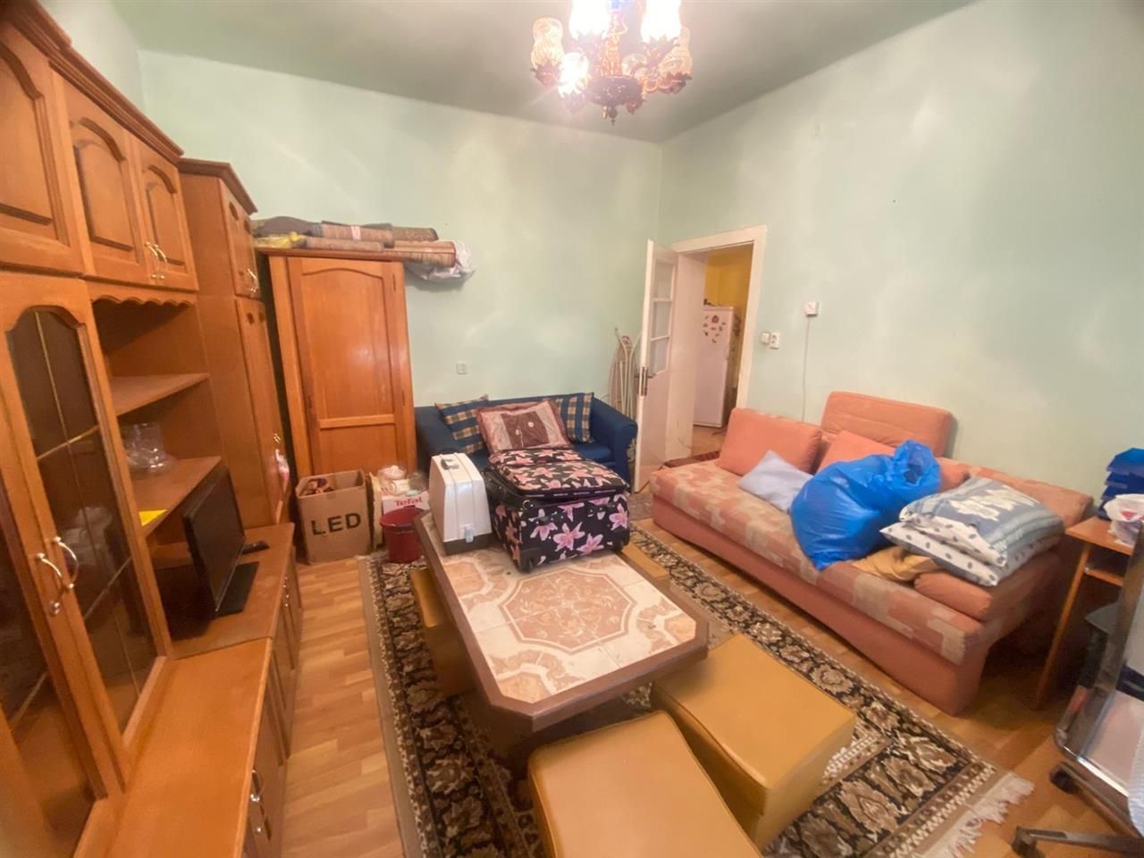 Apart la casa Bogdanestilor  curte  acces cu masina centrala proprie - Poză 10