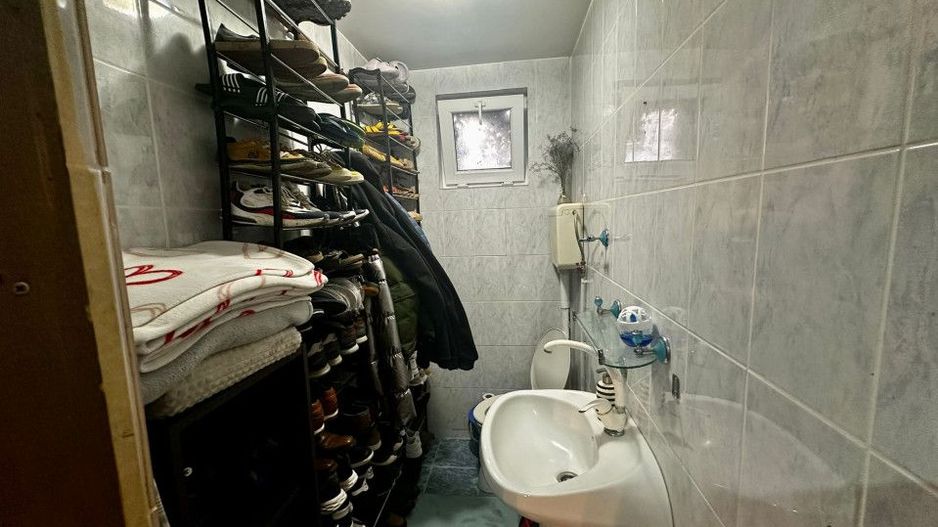 Casa moderna, 2 corpuri de cladire, teren 1000 mp, zona Aradul Nou - Poză 11