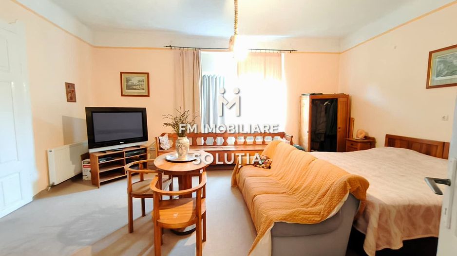 Casă deosebită, situată Ultracentral în Baia Sprie! - Poză 2