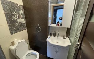 Casa moderna alcatuita din trei apartamente, zona Rovine - Poză 12