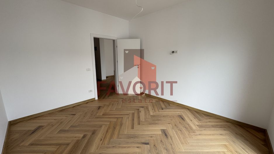 Penthouse cu terasa 70mp si 2 locuri de parcare in zona Torontalului - Poză 5