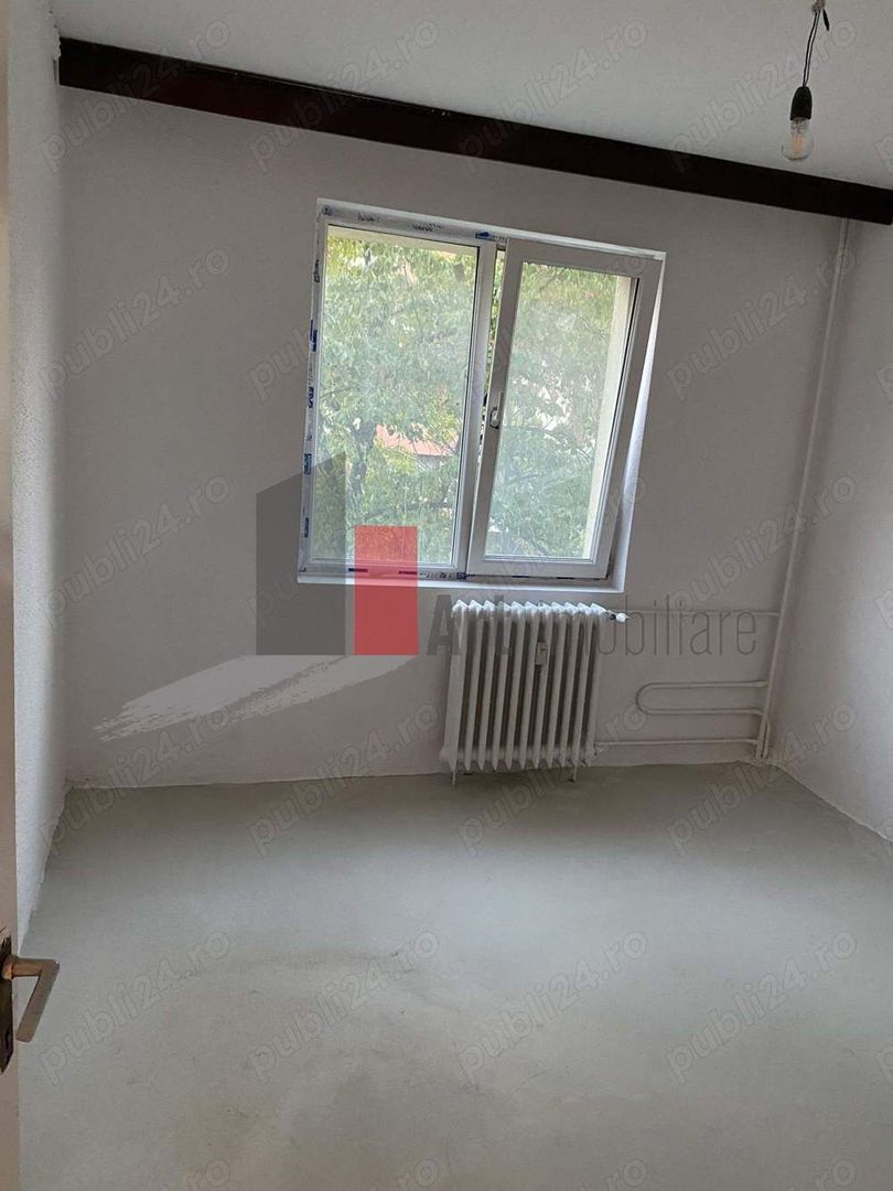 APARTAMENT  3  CAMERE TEI - Poză 4