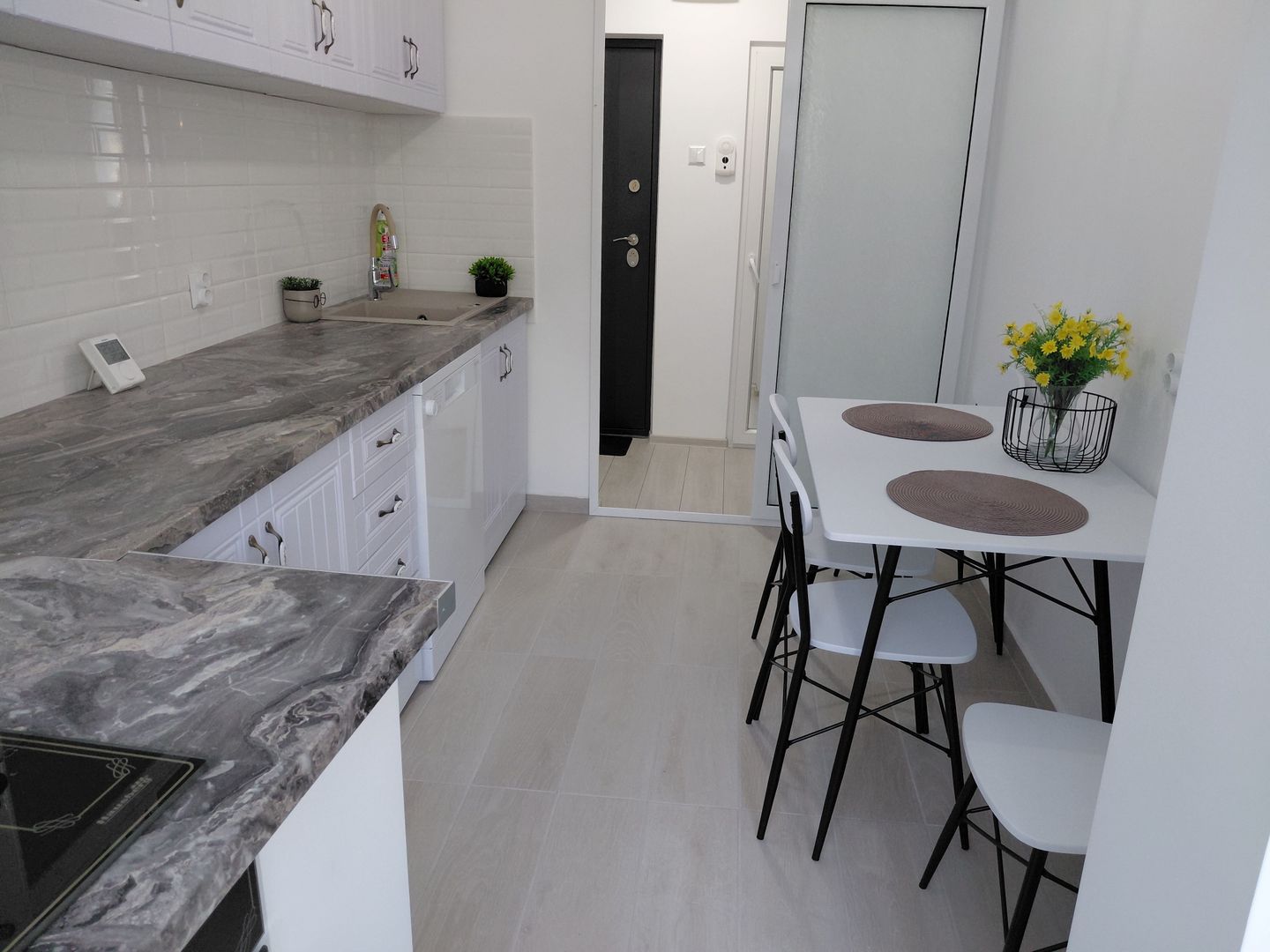 Apartament 2 camere, Micro 16, etaj 1/4, 51 mp – mobilat și utilat complet - Poză 11