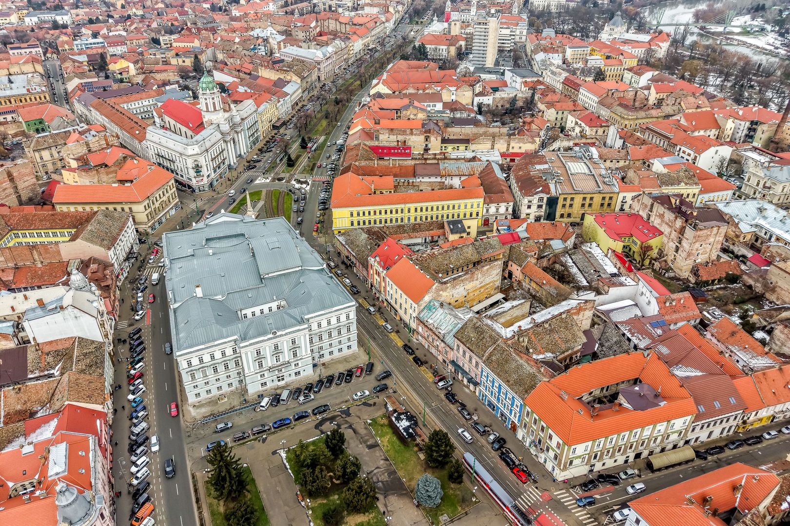 Clădire ultracentrală în Arad – activ imobiliar cu potențial ridicat - Poză 5