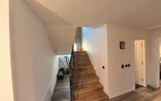 Casă 4 dormitoare și teren de 857 mp - zona Sântana de Mureș - Poză 9