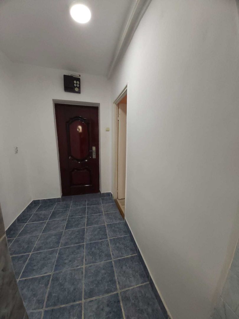 Apartament de vanzare, 2 camere, balcon inchis, 45 mp utili, Sebes - Poză 8