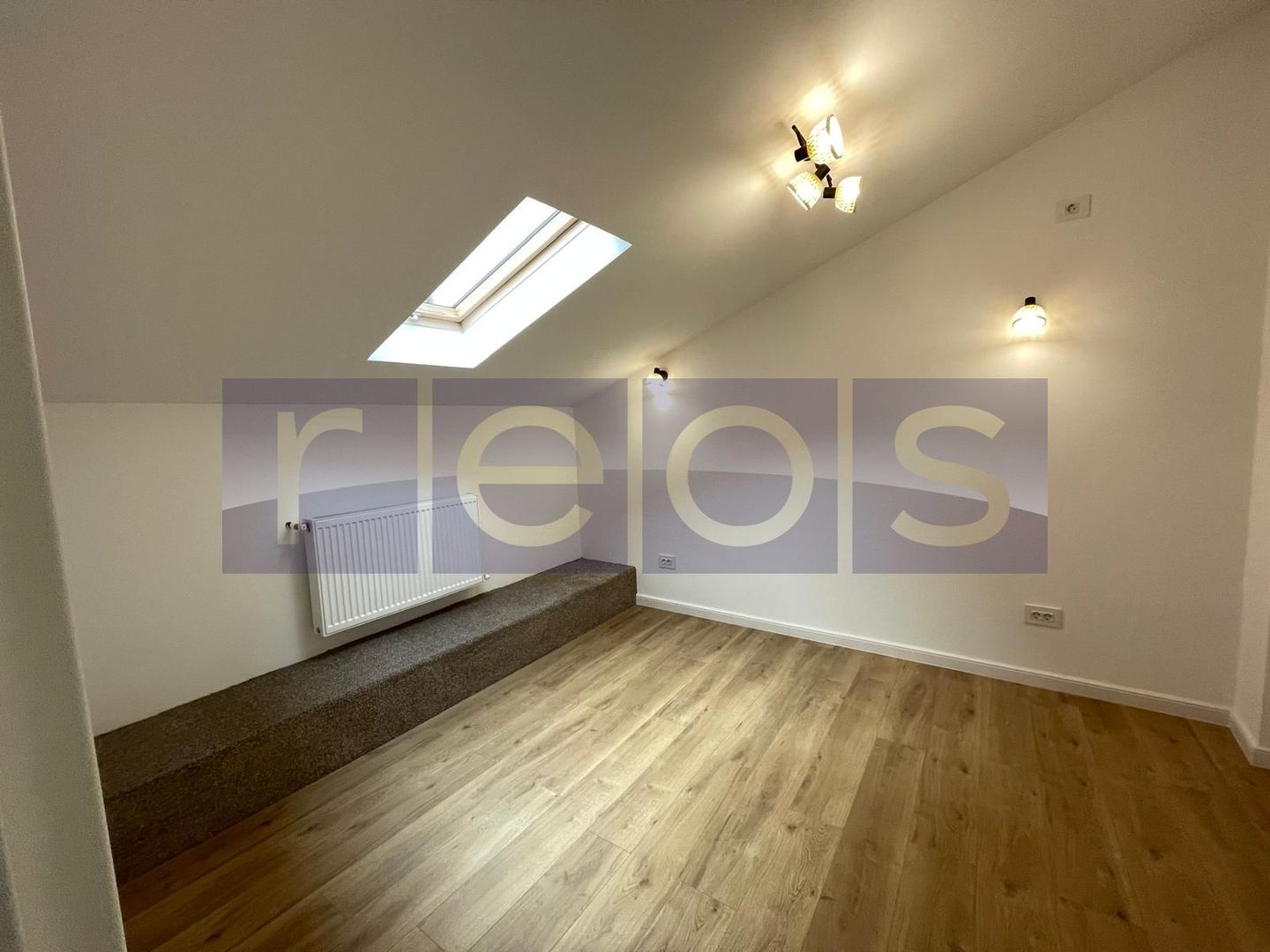 VANZARE CASUTA INTERBELICA RENOVATA DESIGN CONTEMPORAN 107MP MOSILOR FOISOR - Poză 13