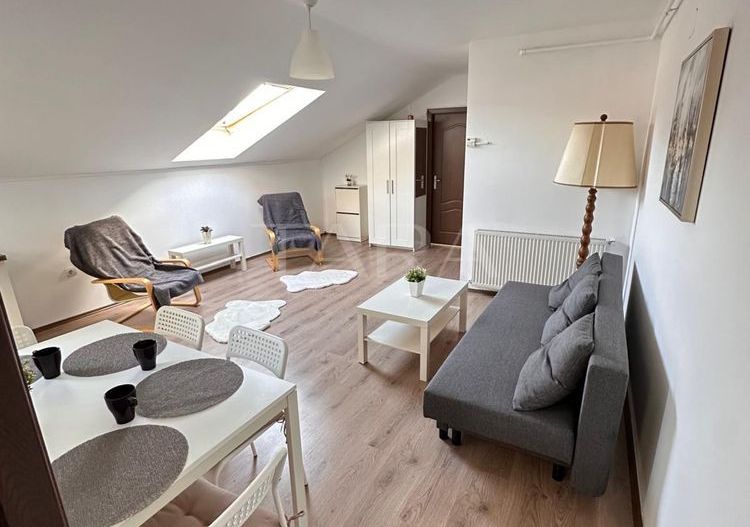 Apartament cu 2 camere, 56 mp, cu parcare inclusă, în Florești. - Poză 1