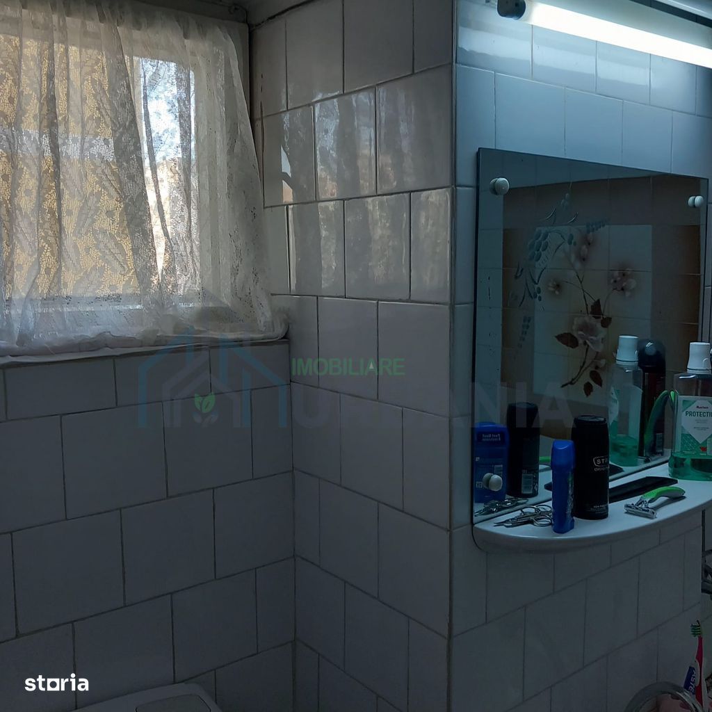 Vand apartament 3 camere, decomandat, in zona ultracentrala - Poză 4