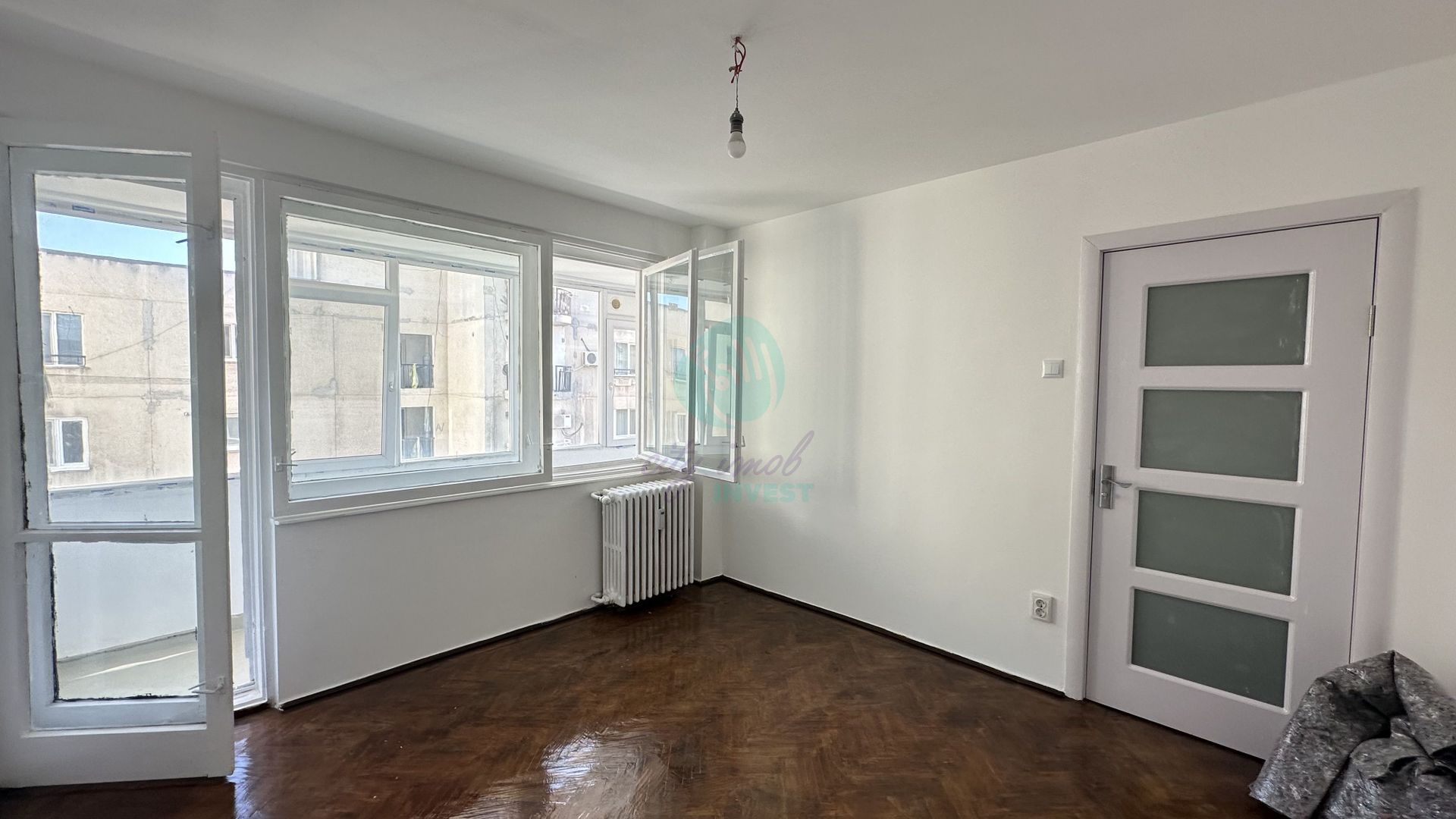 3 camere langa METROU - Poză 7