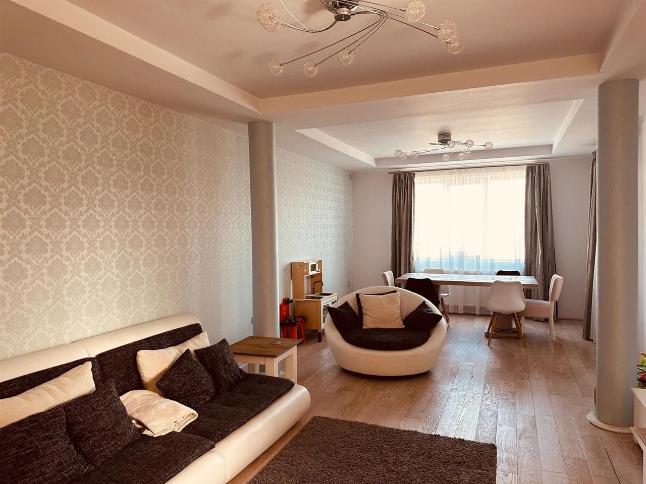 Vila remarcabila+casa boiereasca,in pretios areal de 2.100 mp, Santana de Mures - Poză 5