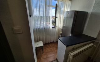 Garsonieră 30 mp de închiriat – Podu de Piatră – vedere monument istoric – aproape de Palas Campus - Poză 6