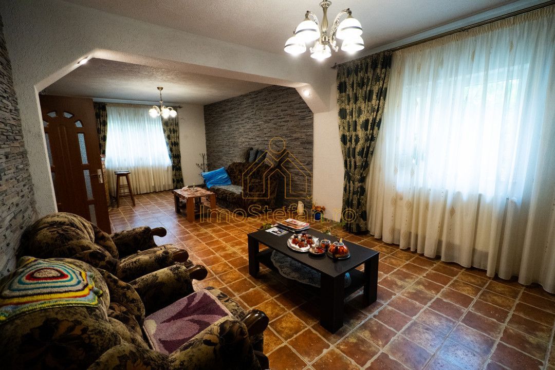 Casă modernă și cochetă cu grădină frumoasă în Techirghiol - Poză 2