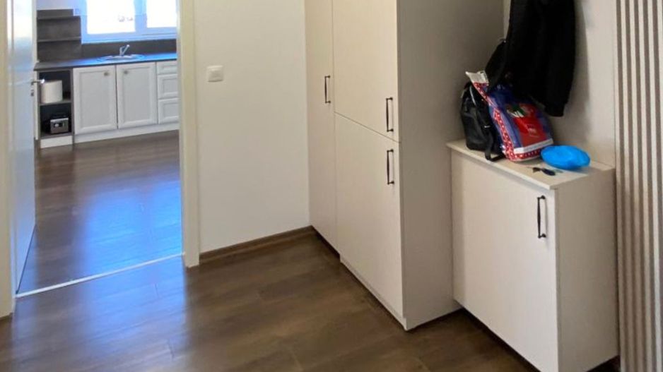 Apartament modern cu 2 camere pereți retractabili terasă parcare și boxă - Poză 4