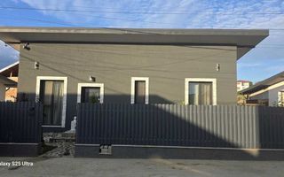 Casă de vânzare în Vișan – 4 camere, teren 600 mp, utilități complete - Poză 1