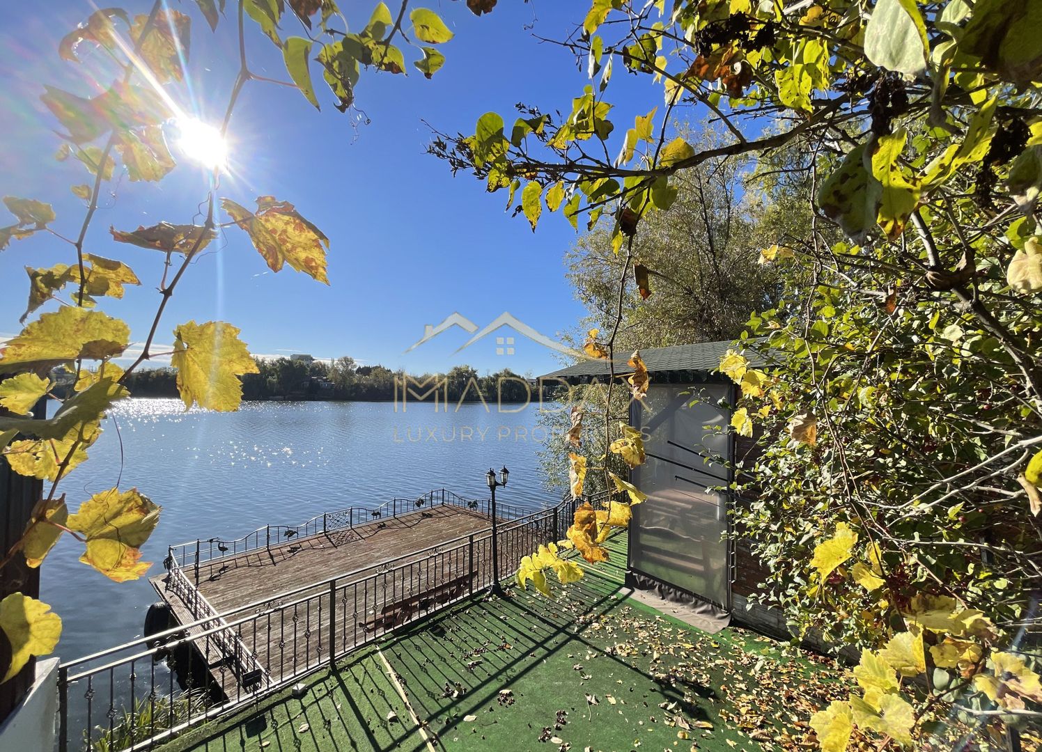 Vila 7 camere**Lake view**Ponton privat**Piscina**Teren 933 MP//Balotesti - Poză 46