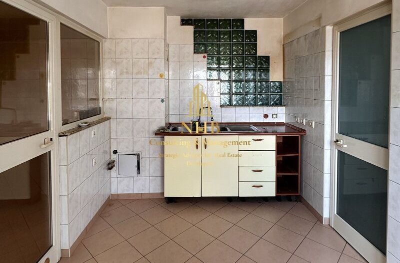 APARTAMENT 4 CAMERE DE VANZARE  Hyperion-Hala Traian - Poză 4