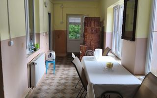 Refugiul la marginea pădurii in Orșova, pe malul Dunării - Poză 9