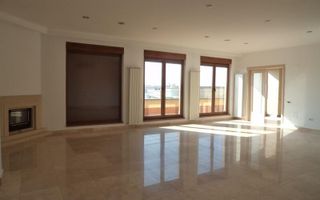 PENTHOUSE SUPERB CU 4 DORMITOARE LA INCHIRIERE LANGA PARCUL HERASTRAU - Poză 1