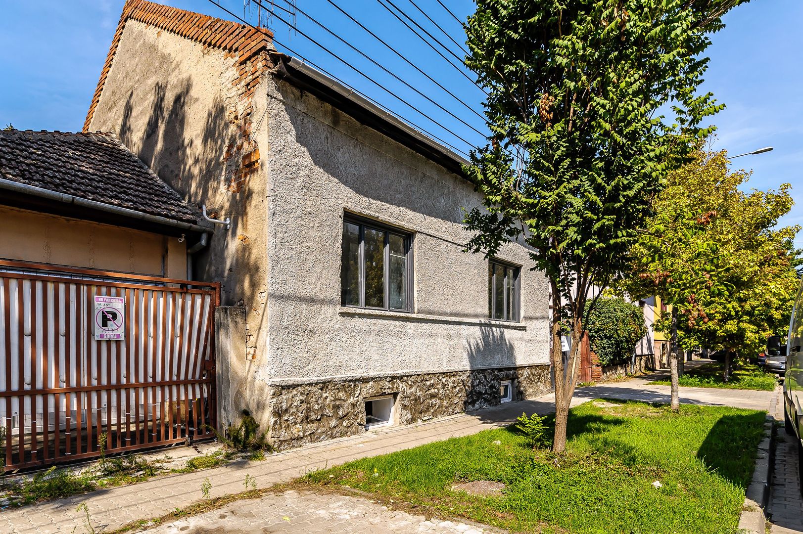 Casă nefinalizată în centrul Aradului, strada M. Scaevola - Poză 2