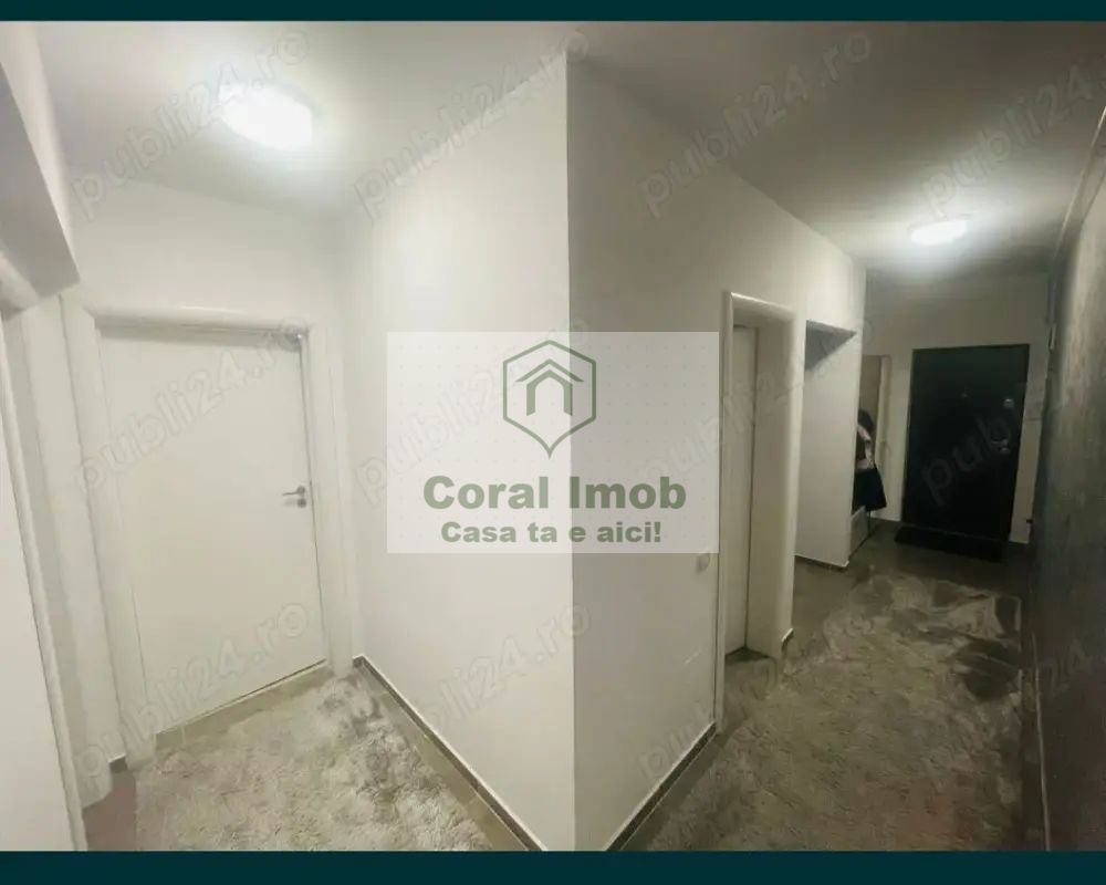 Vand apartament 3 camere - Poză 2