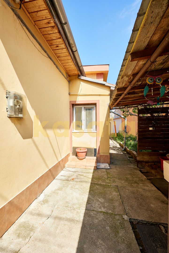 Casă cu 4 camere si curte | zona Regie | teren 252 mp - Poză 21