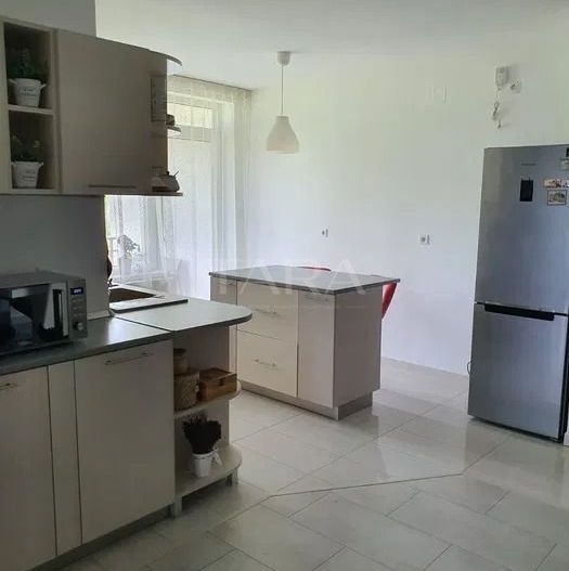 Vand apartament cu 2 camere in Floresti. - Poză 3
