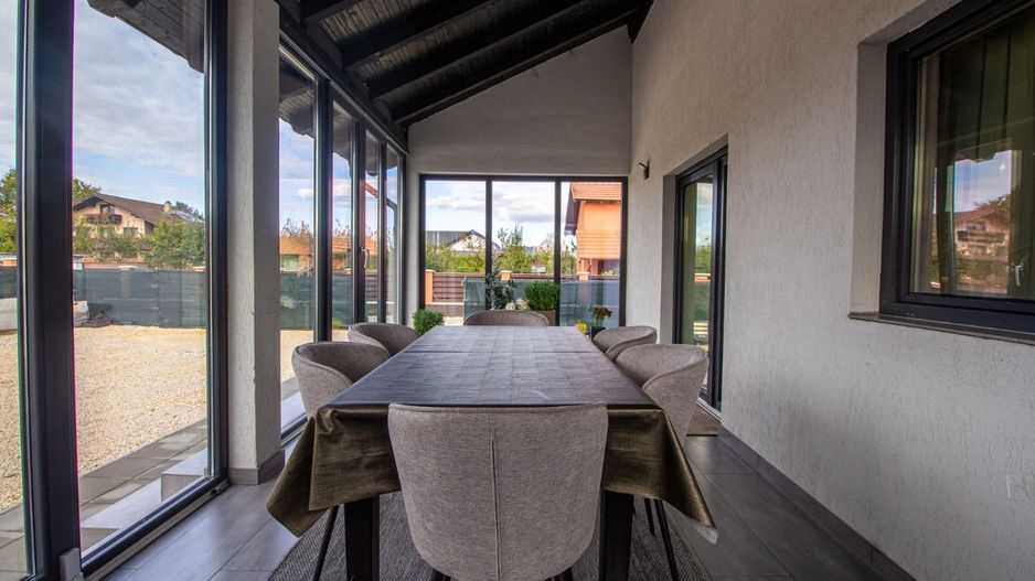 Propunem spre vanzare Casa individuală 4 camere LUX  Stupini - Poză 9